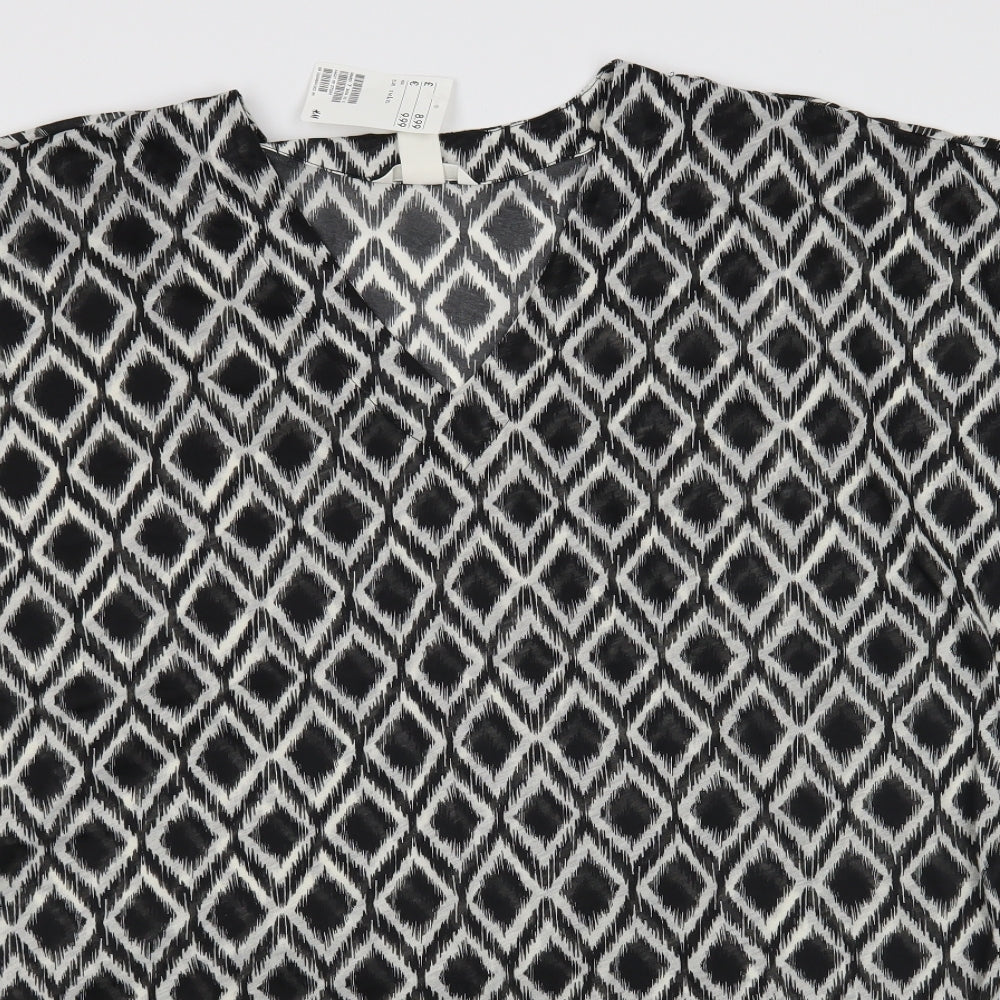 H&M Womens Black Argyle/Diamond  Basic Blouse Size L