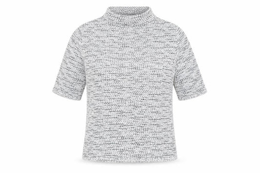Front view of Dikton's women’s white basic t-shirt, size M