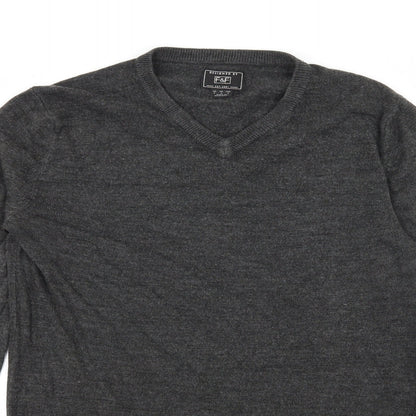 Close-up detail of F&F men’s grey knit jumper, size S