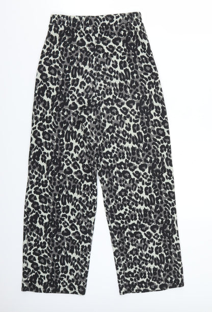 Back view of PRETTYLITTLETHING women’s grey bloomer trousers, size UK 6, 27-inch leg