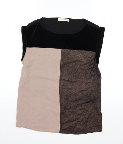Front view of Oasis women’s black basic t-shirt, size UK 8