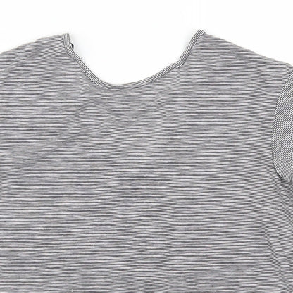 Close-up detail of H&M women’s grey striped basic t-shirt, size M