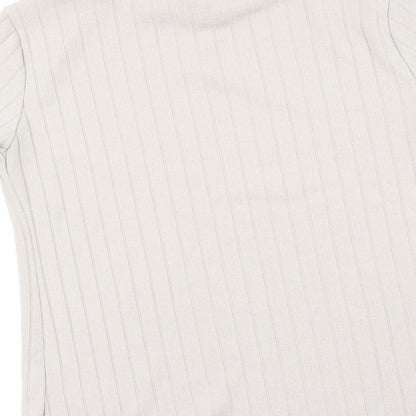 Brand and care label for Mango women’s pink basic t-shirt, size S