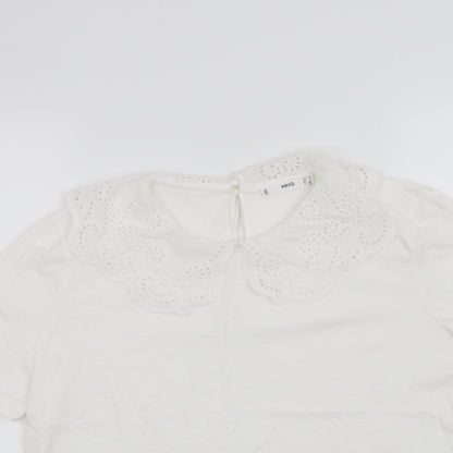 Close-up detail of Mango women’s white basic t-shirt, size M