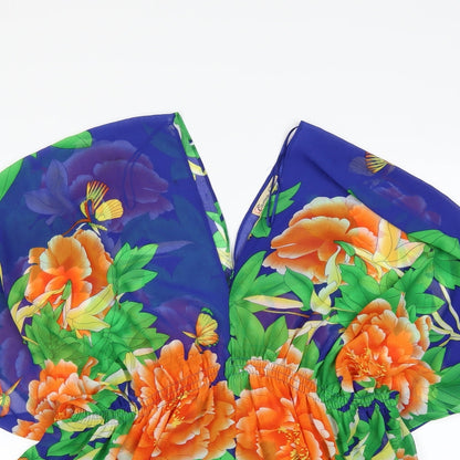 Close-up detail of Cameo Rose women’s multicoloured floral basic blouse, size UK 10