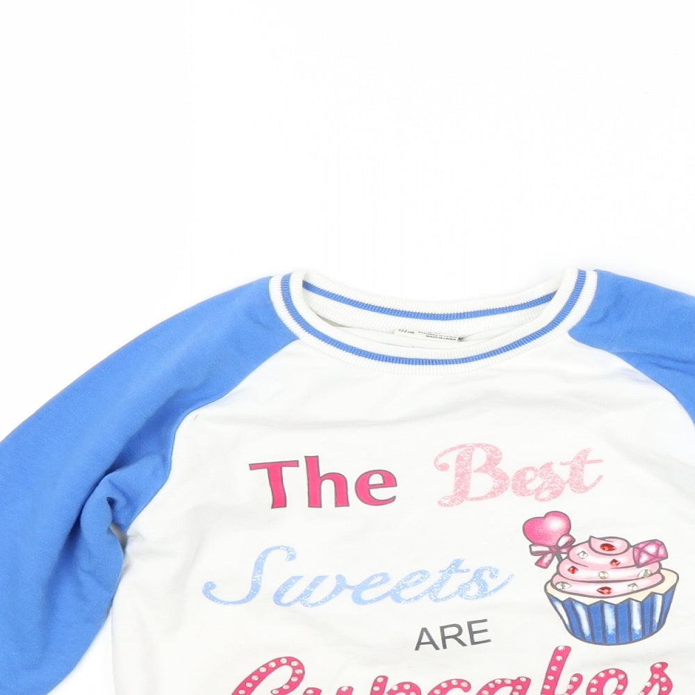 Preworn Boys White   Pullover Sweatshirt Size 6-7 Years
