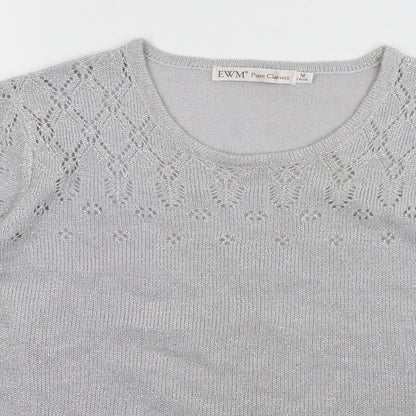Close-up detail of EWM women’s silver basic t-shirt, size M