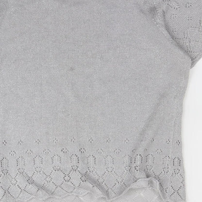 Brand and care label for EWM women’s silver basic t-shirt, size M