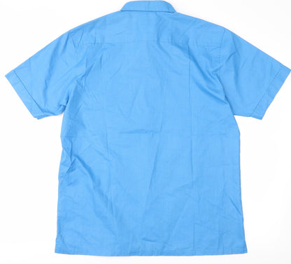 Back view of wilsons men’s blue button-up, size M