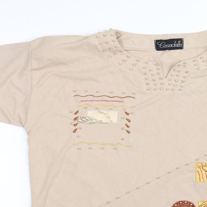 Close-up detail of easadelle women’s beige basic t-shirt, size L
