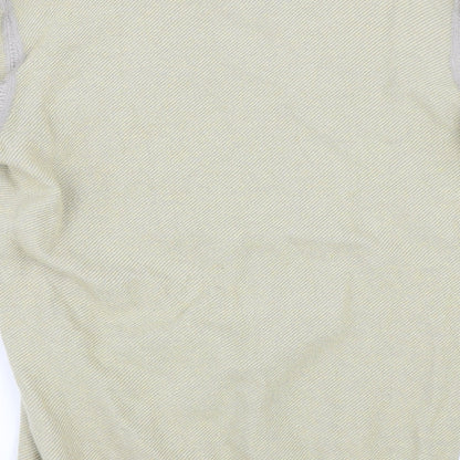 Brand and care label for Freesoul men’s yellow pullover sweatshirt, size L