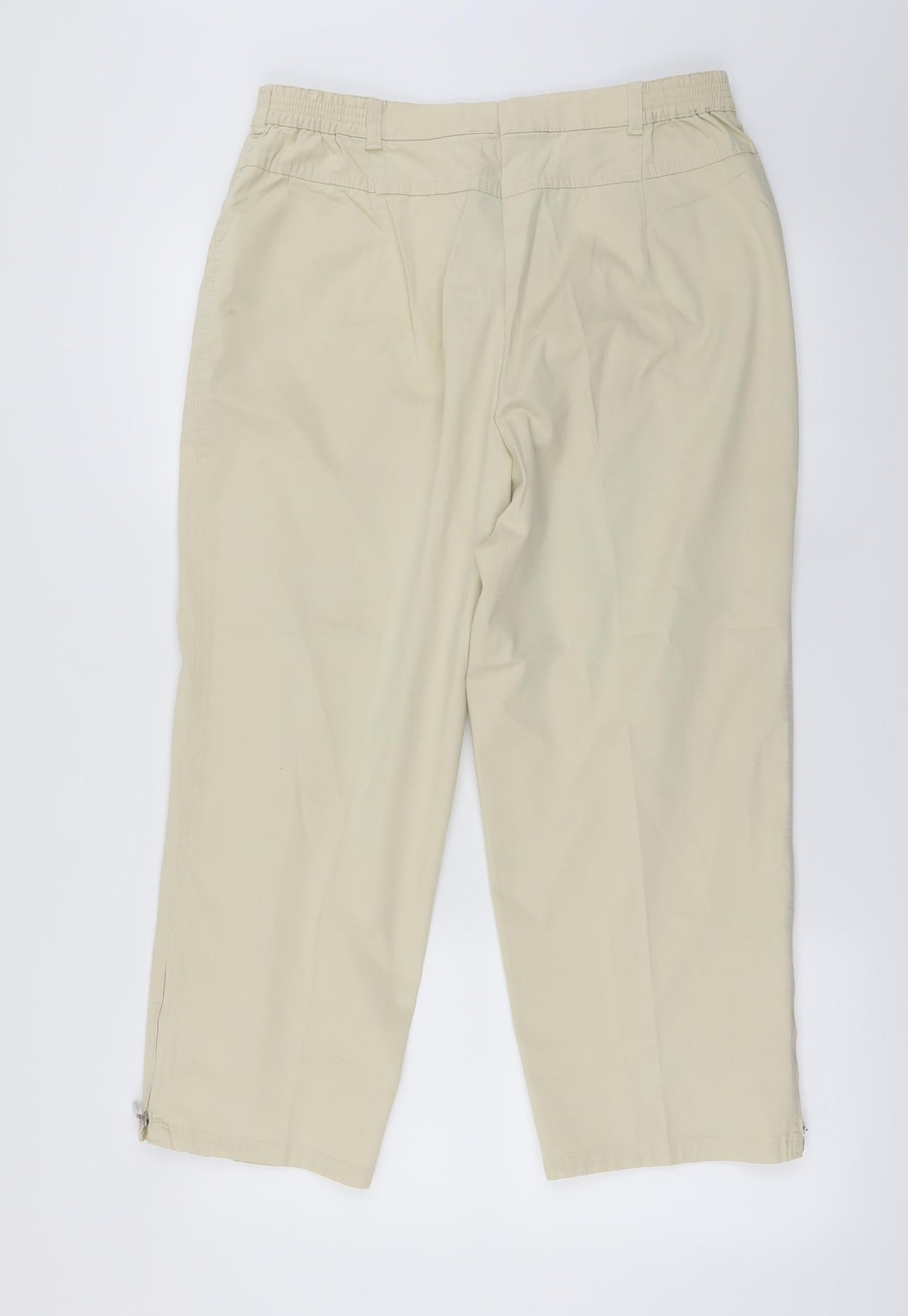 Preworn Womens Ivory   Trousers  Size 32 in L32 in