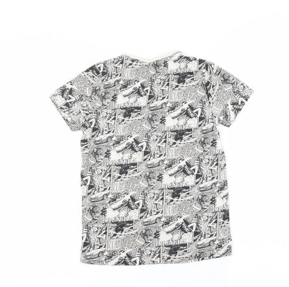 Back view of Tu boys’ grey basic t-shirt, size 8, years