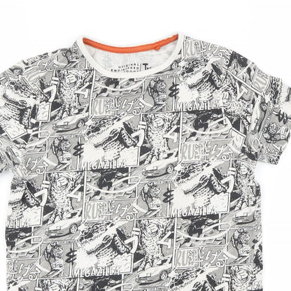 Close-up detail of Tu boys’ grey basic t-shirt, size 8, years