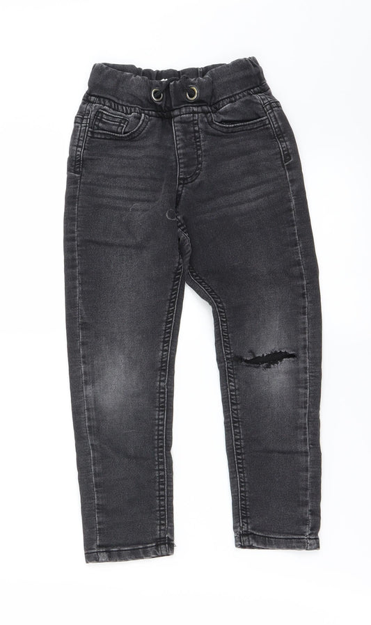 Preworn Boys Black    Trousers Size 5-6 Years