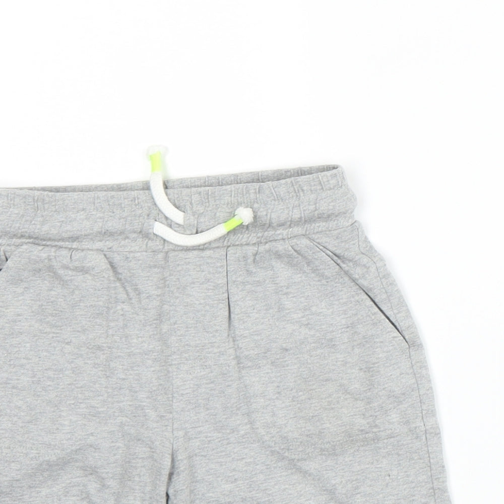 F&F Boys Grey   Sweat Shorts Size 2-3 Years