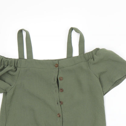 Close-up detail of Primark girls’ green basic blouse, size 7-8, years