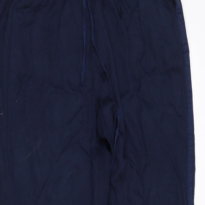 Close-up detail of Vero Moda women’s blue trousers, size M