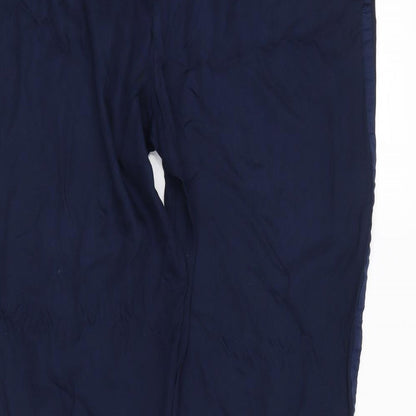 Brand and care label for Vero Moda women’s blue trousers, size M