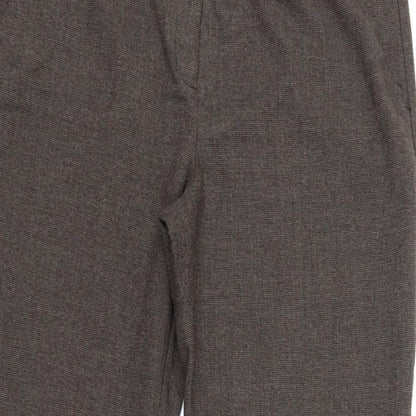 Close-up detail of Moda women’s brown trousers, size UK 16