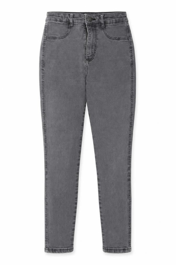 Front view of Zara women’s black denim skinny jeans, size UK 34, 28-inch leg