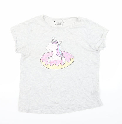 Additional front view of Primark girls’ grey basic t-shirt, size 12, years
