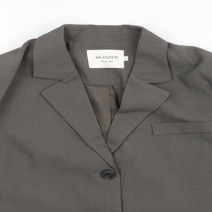 Close-up detail of Du Cloud women’s grey jacket suit jacket, size L