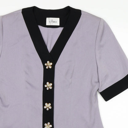 Close-up detail of Clizo women’s purple basic button-up, size L