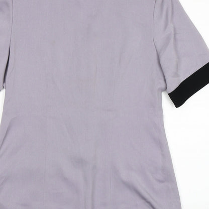 Brand and care label for Clizo women’s purple basic button-up, size L