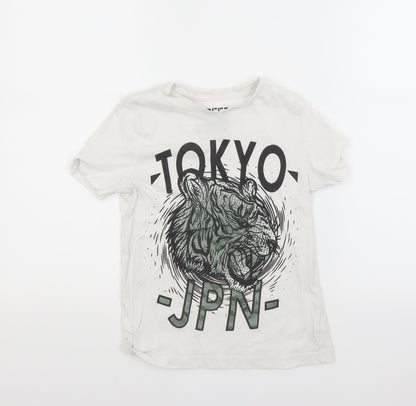 Front view of F&F boys’ white basic t-shirt, size 5-6, years - japan