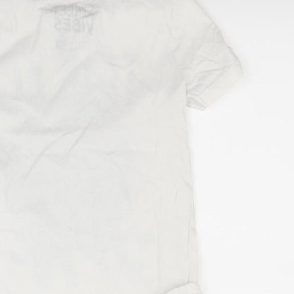 Brand and care label for F&F boys’ white basic t-shirt, size 5-6, years - japan