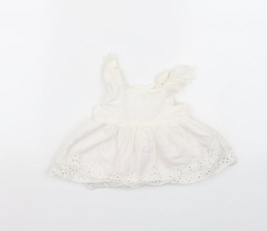 Gap Girls White   A-Line  Size 0-3 Months