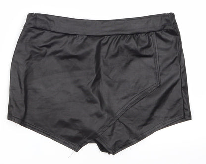 Front view of New Look women’s black skort, size UK 10