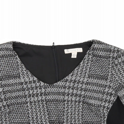 Close-up detail of Eliane Rose women’s black check basic blouse, size S