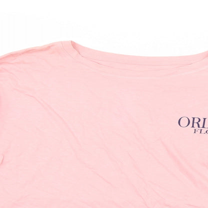 Close-up detail of SOUTHERN SPIRIT women’s pink basic t-shirt, size M