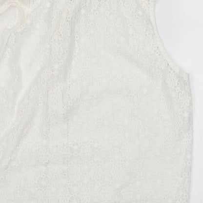 Brand and care label for Select women’s white basic tank, size UK 16