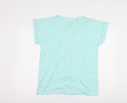 Back view of nuggets women’s blue basic button-up one size