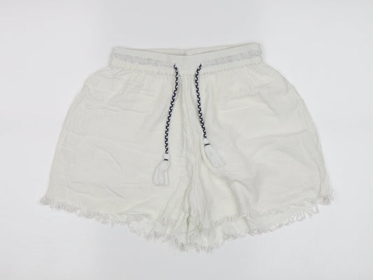 Wednesdays Girl Womens White    Shorts Size XS