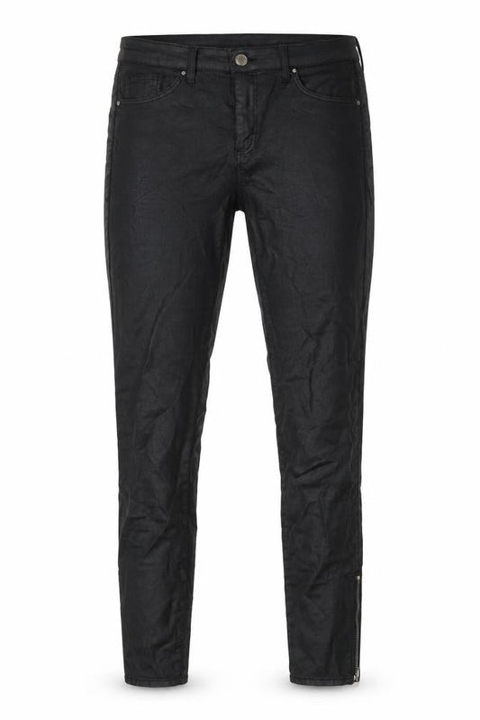 Front view of Topshop women’s black skinny jeans, size UK 8, 27-inch leg