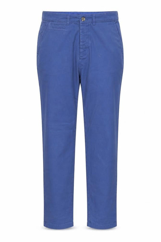 Front view of Divided women’s blue straight jeans, size UK 32, in, 34-inch leg