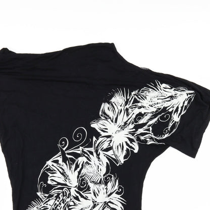 Close-up detail of Decoy women’s black basic t-shirt, size M