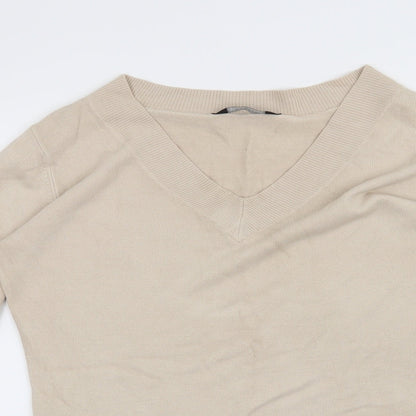 Close-up detail of Dorothy Perkins women’s beige jumper, size UK 16