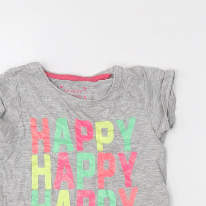 Close-up detail of Primark girls’ grey basic t-shirt, size 5-6, years