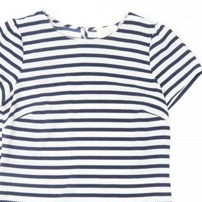 Close-up detail of savida women’s blue striped basic t-shirt, size UK 8
