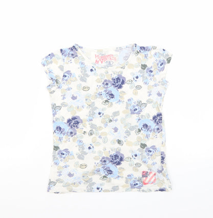 Front view of Next girls’ white floral basic t-shirt, size 7, years