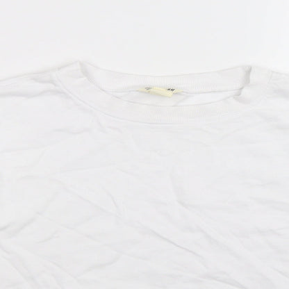 Close-up detail of H&M girls’ white striped pullover sweatshirt, size 13-14, years