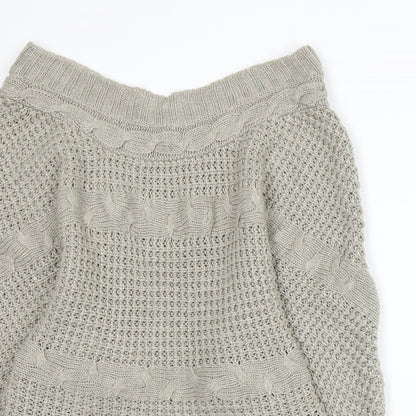 Close-up detail of QED London women’s grey knit jumper, size L