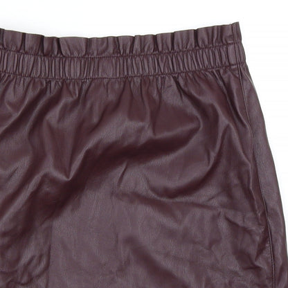 Close-up detail of Vera Moda women’s purple mini skirt, size S