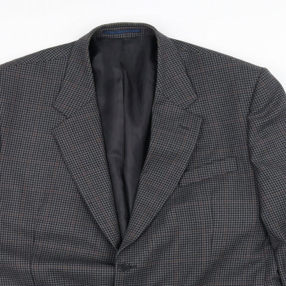Close-up detail of Preworn men’s grey jacket suit jacket, size 44