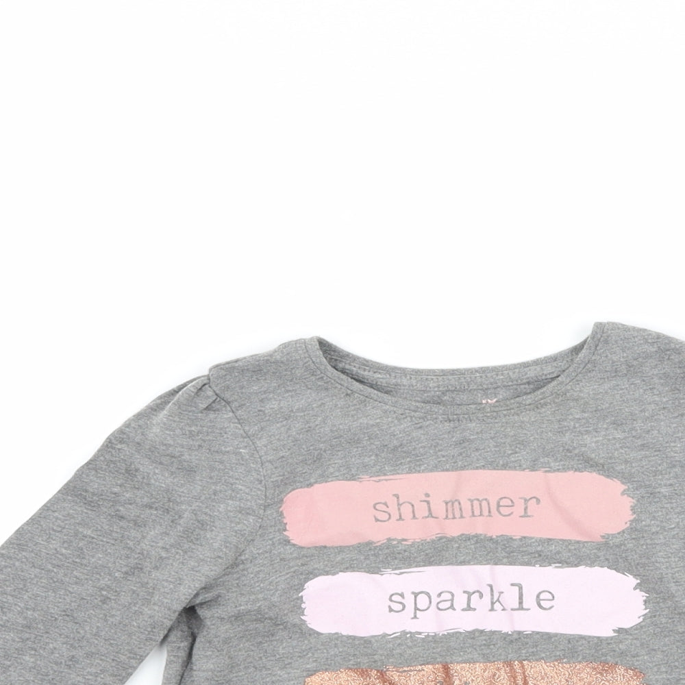 Primark Girls Grey   Basic T-Shirt Size 4-5 Years  - graphic